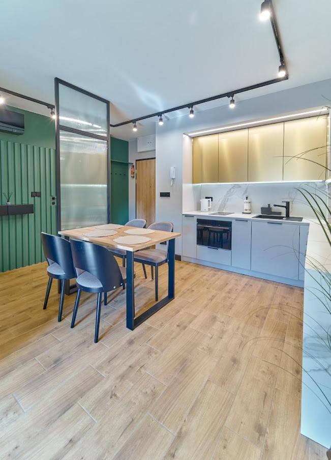 Laguna Ogrody Pieniawskie 33 Emerald Vip-Z Balkonem โปลานิซา-สดรอยจ์ ภายนอก รูปภาพ
